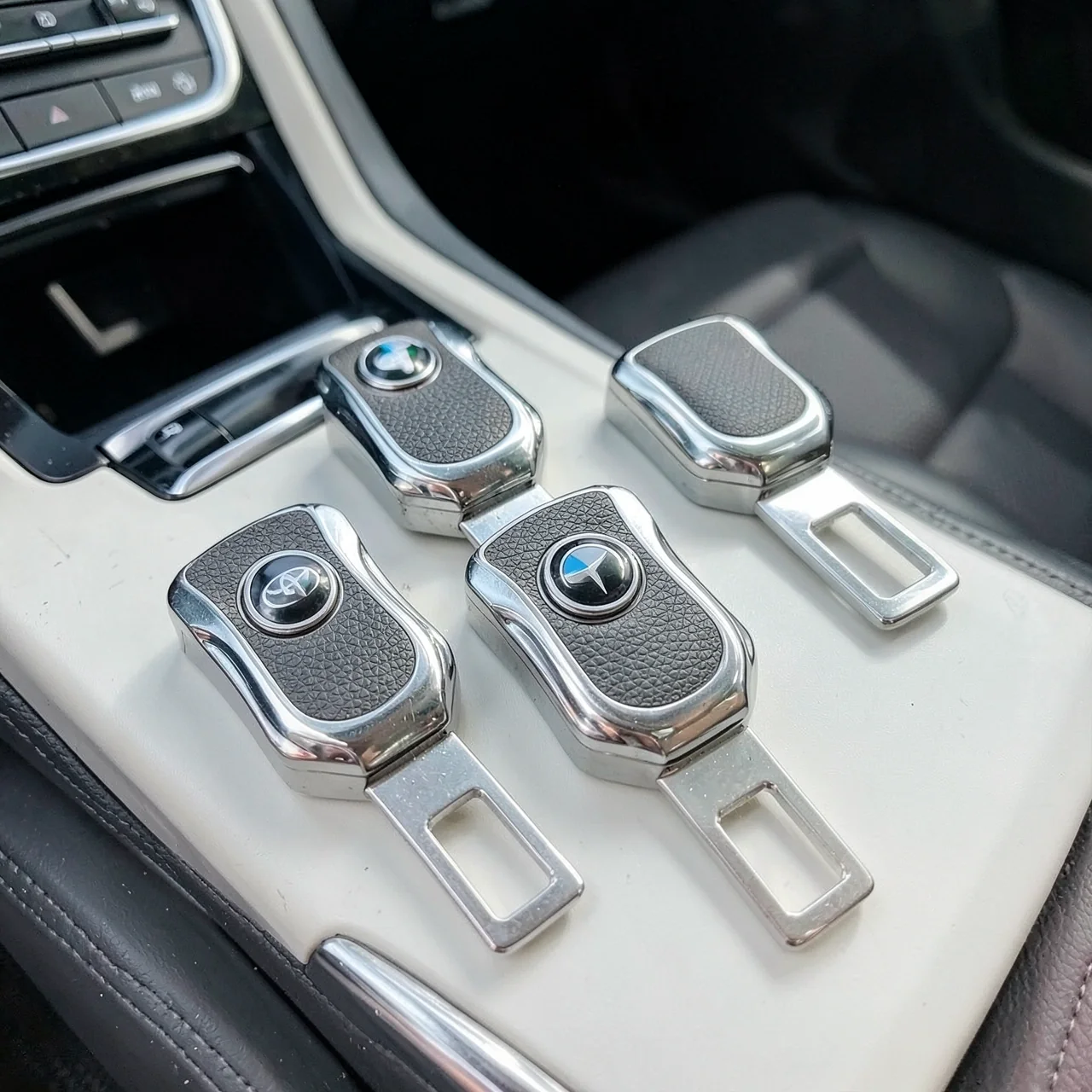 Удлинитель ремня безопасности BMW