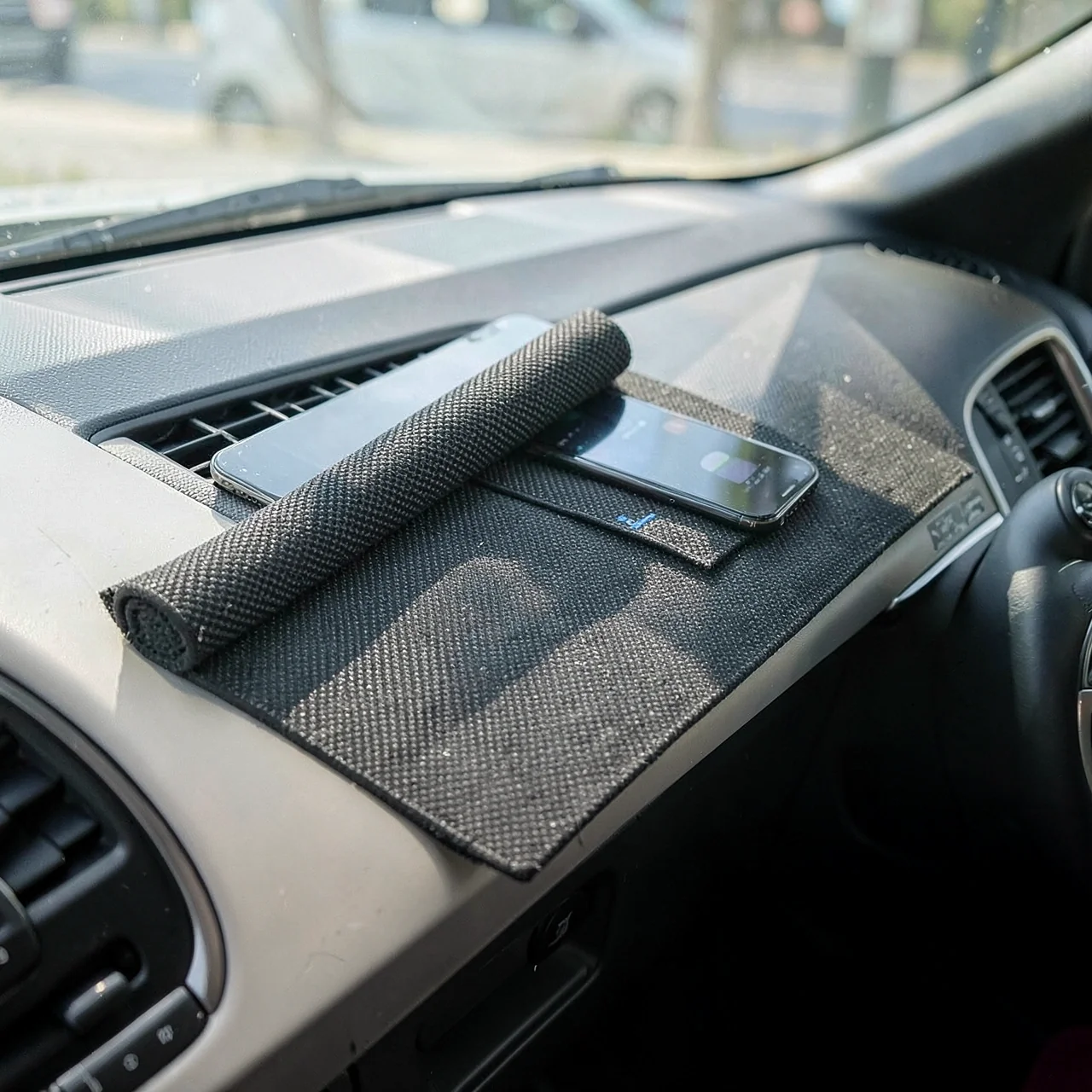 Коврик противоскользящий Justauto универсальный