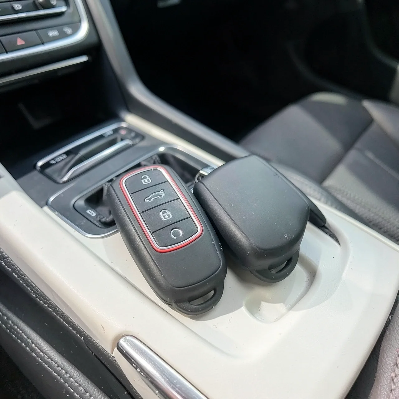 Чехол для ключа Chery черный
