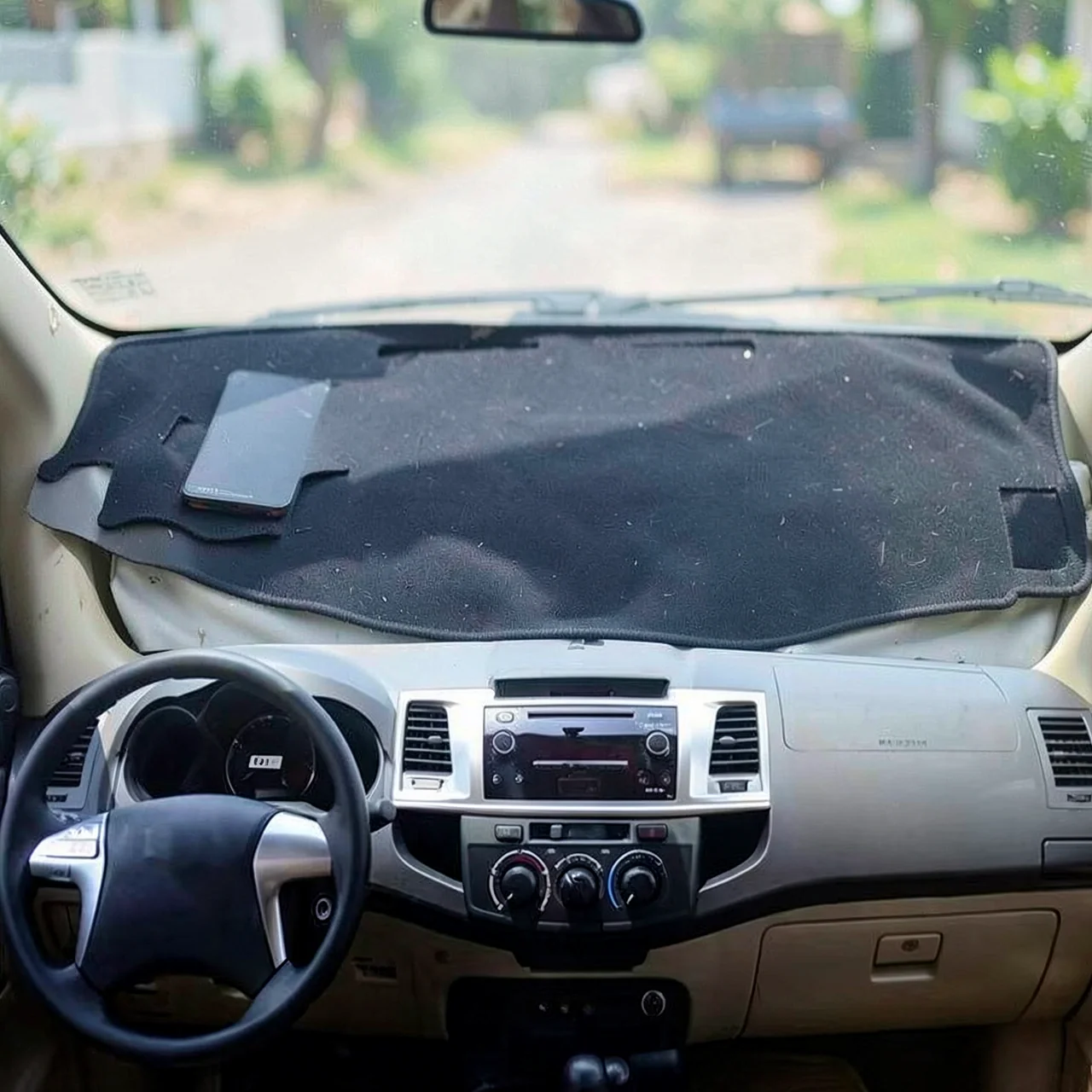 Накладка на панель Toyota Hilux силикон