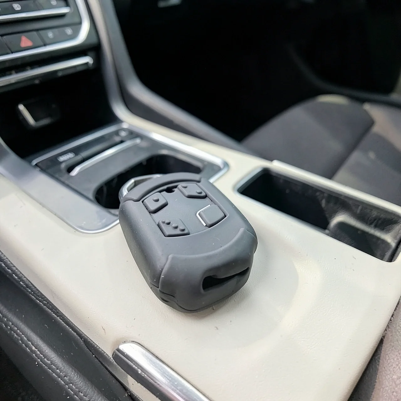 Чехол силиконовый Chevrolet черный