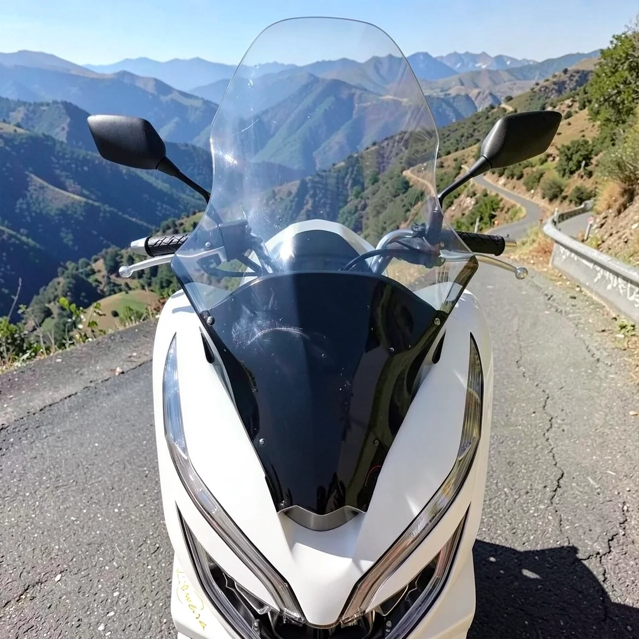 Ветровое стекло для Honda PCX стандартное