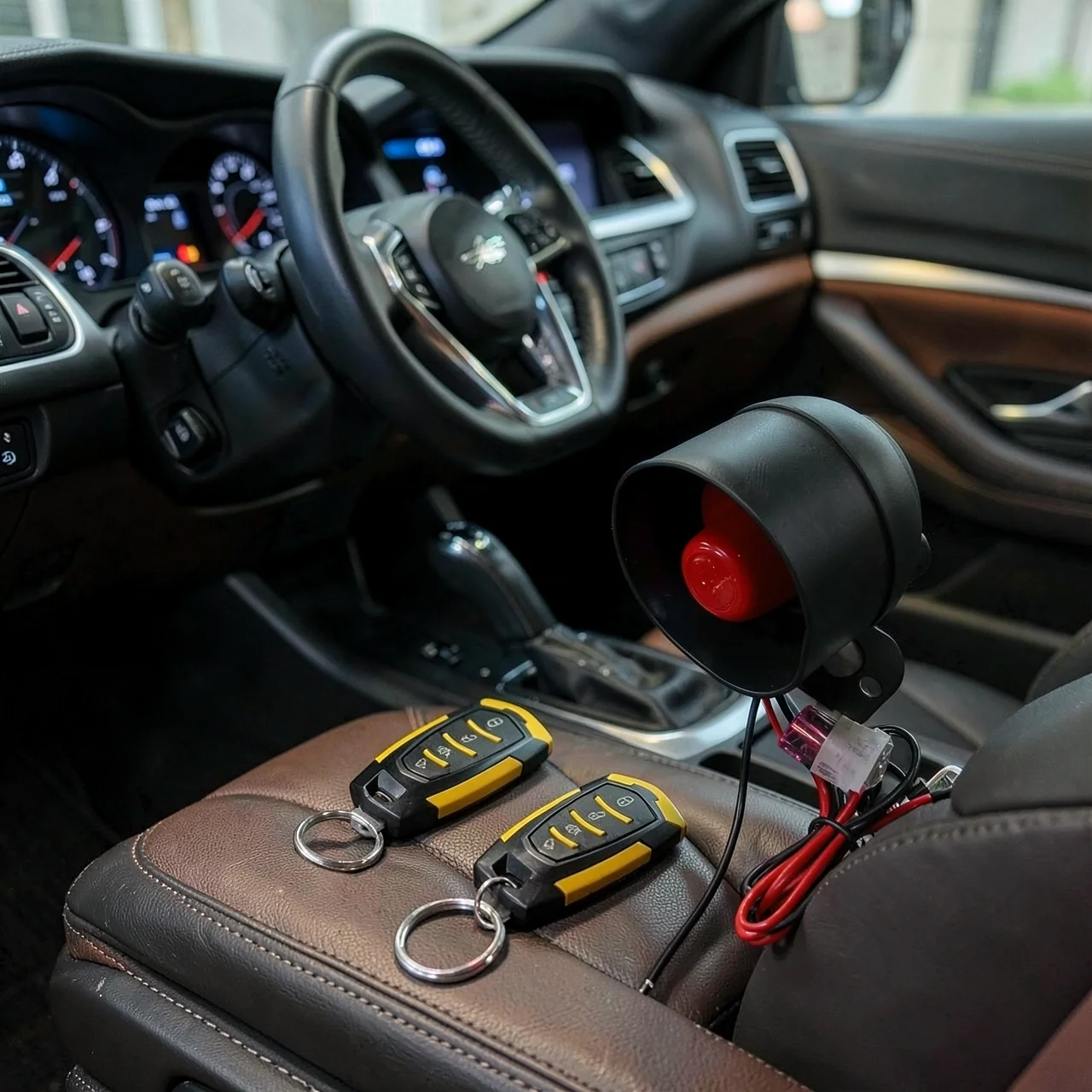 Автомобильная сигнализация Chadwick M810-8182 с датчиком вибрации