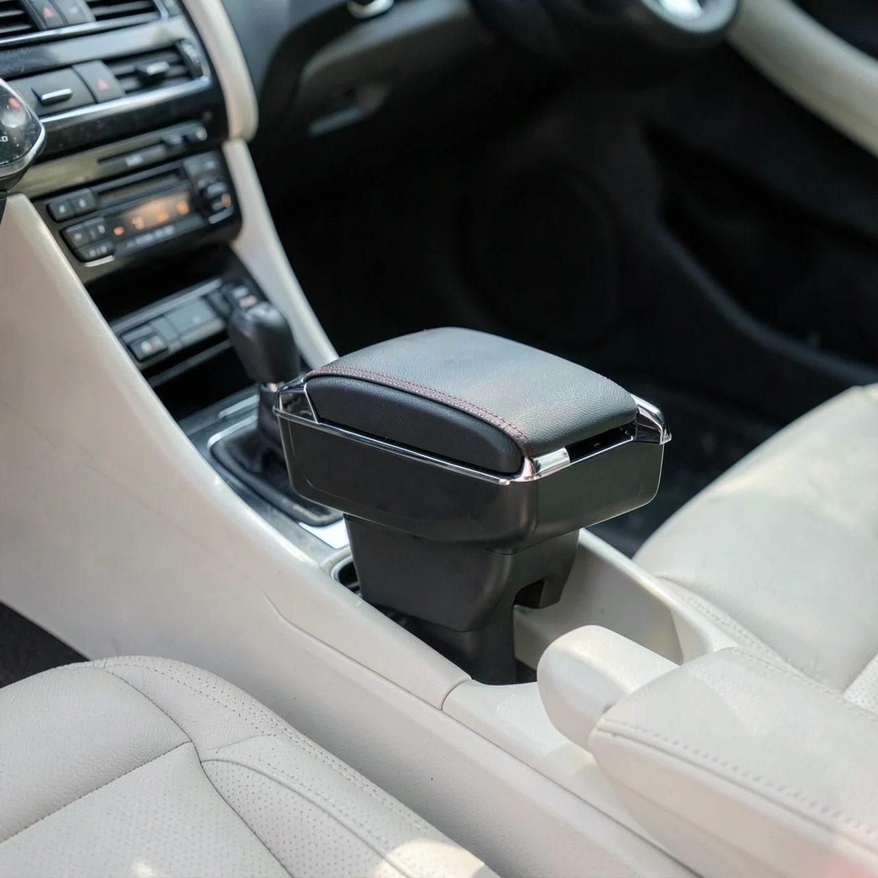 Подлокотник центральный для Toyota Wigo двухслойный с USB
