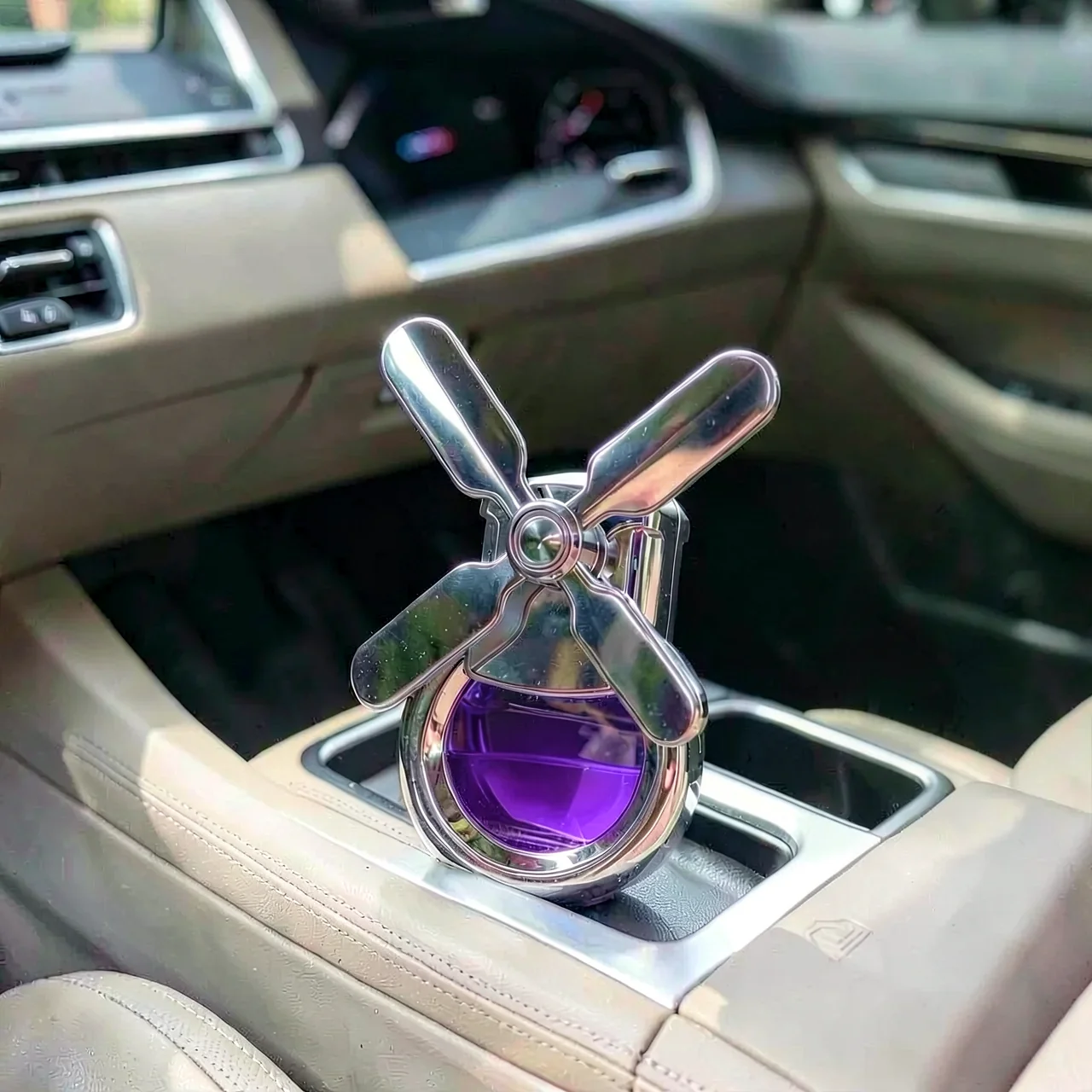 Автомобильный ароматизатор фиолетовый