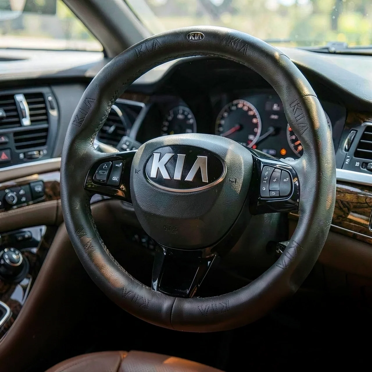 Чехол на руль Kia Hocasen D-образный черный классический