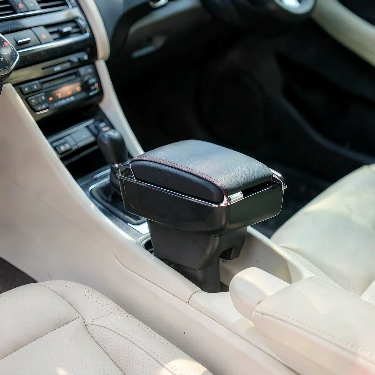 Подлокотник центральный для Toyota Wigo однослойный с USB