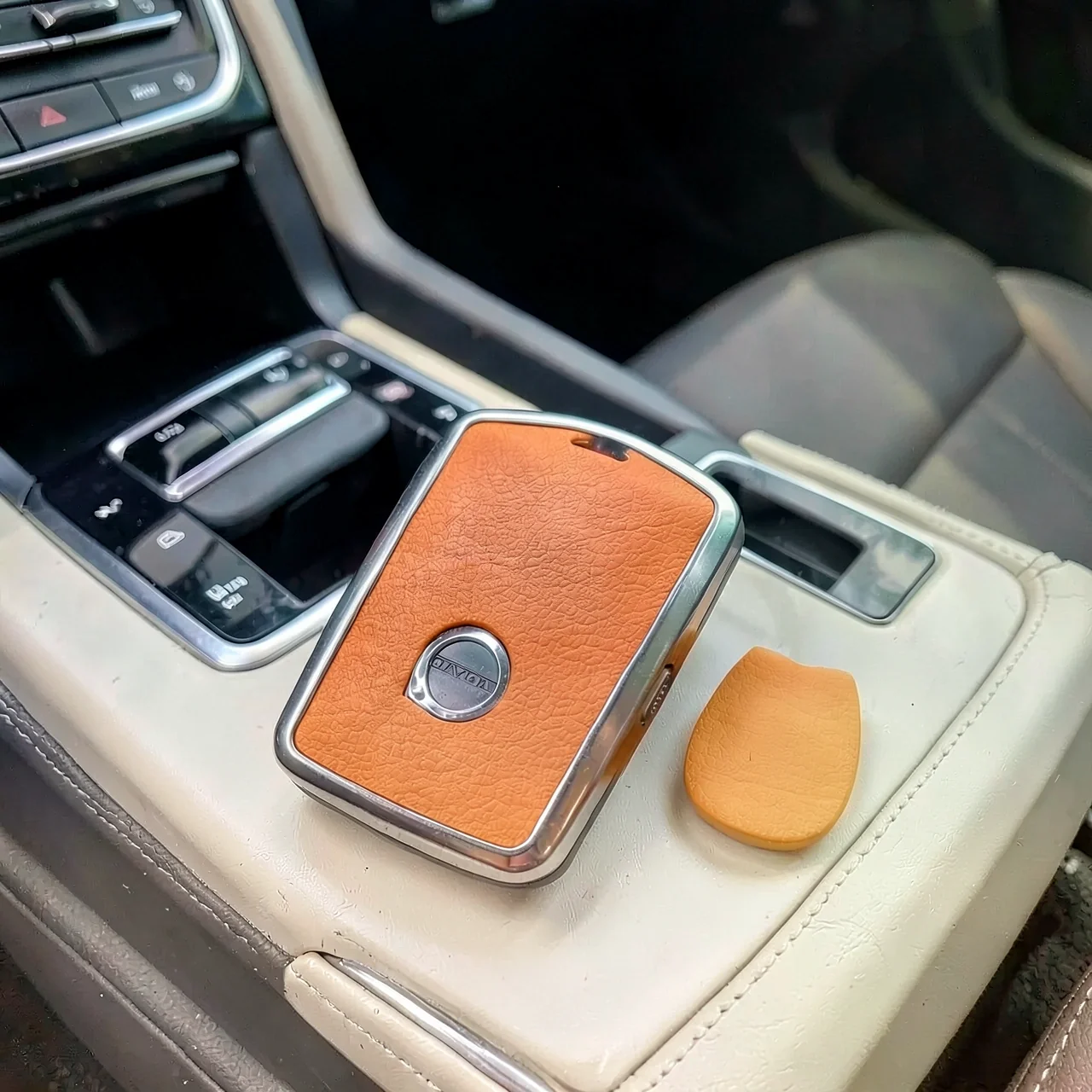 Чехол для ключа Volvo оранжевый