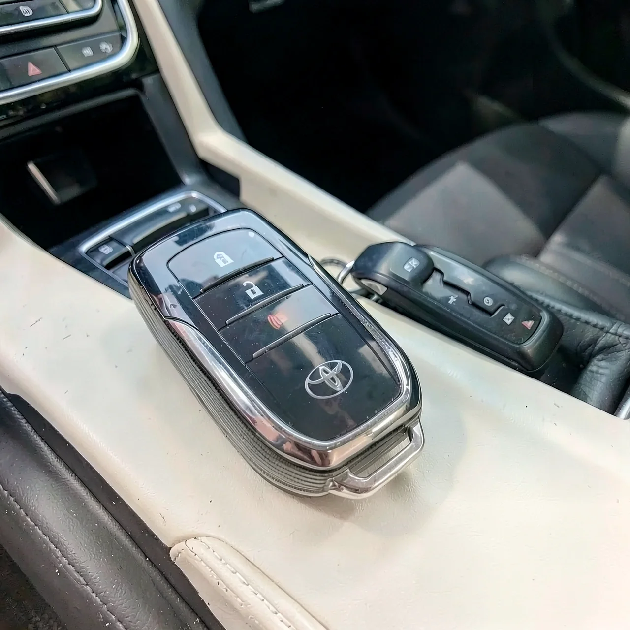 Чехол для ключей Toyota прозрачный без подвески