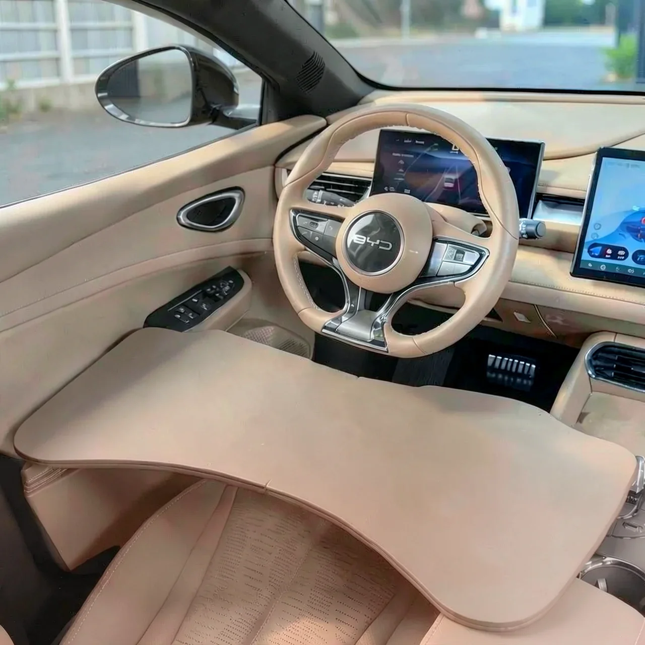 Столик складной для BYD Dolphin синий
