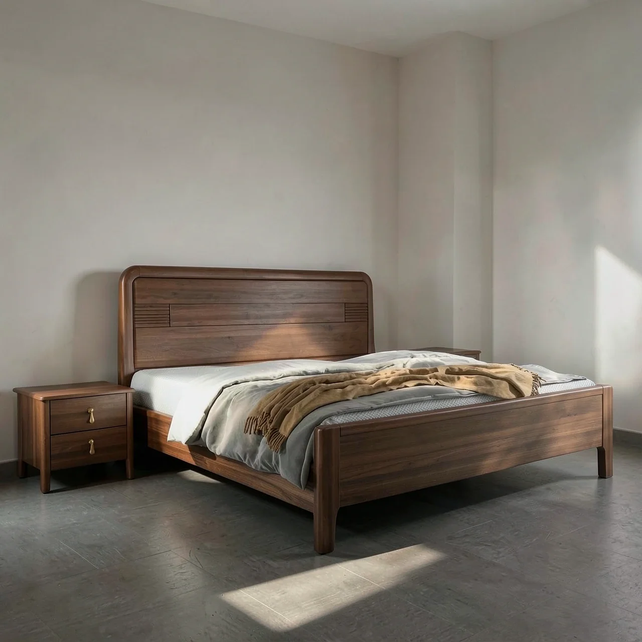 Кровать с латексным матрасом и двумя тумбами 150x200