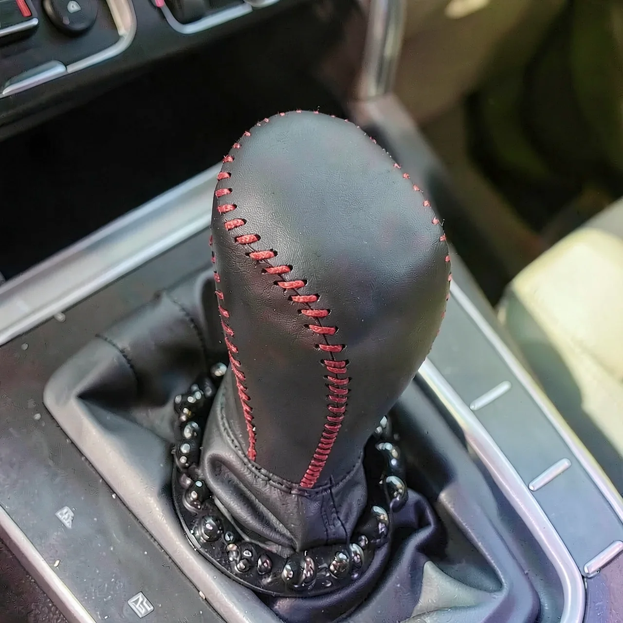 Чехол на ручной тормоз Volkswagen