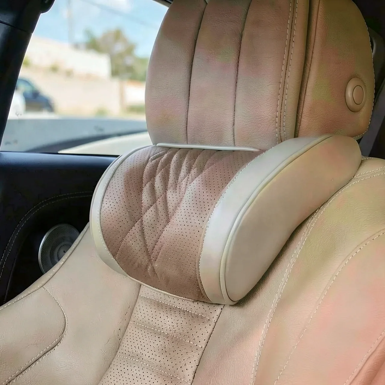 Подголовник Maybach белый