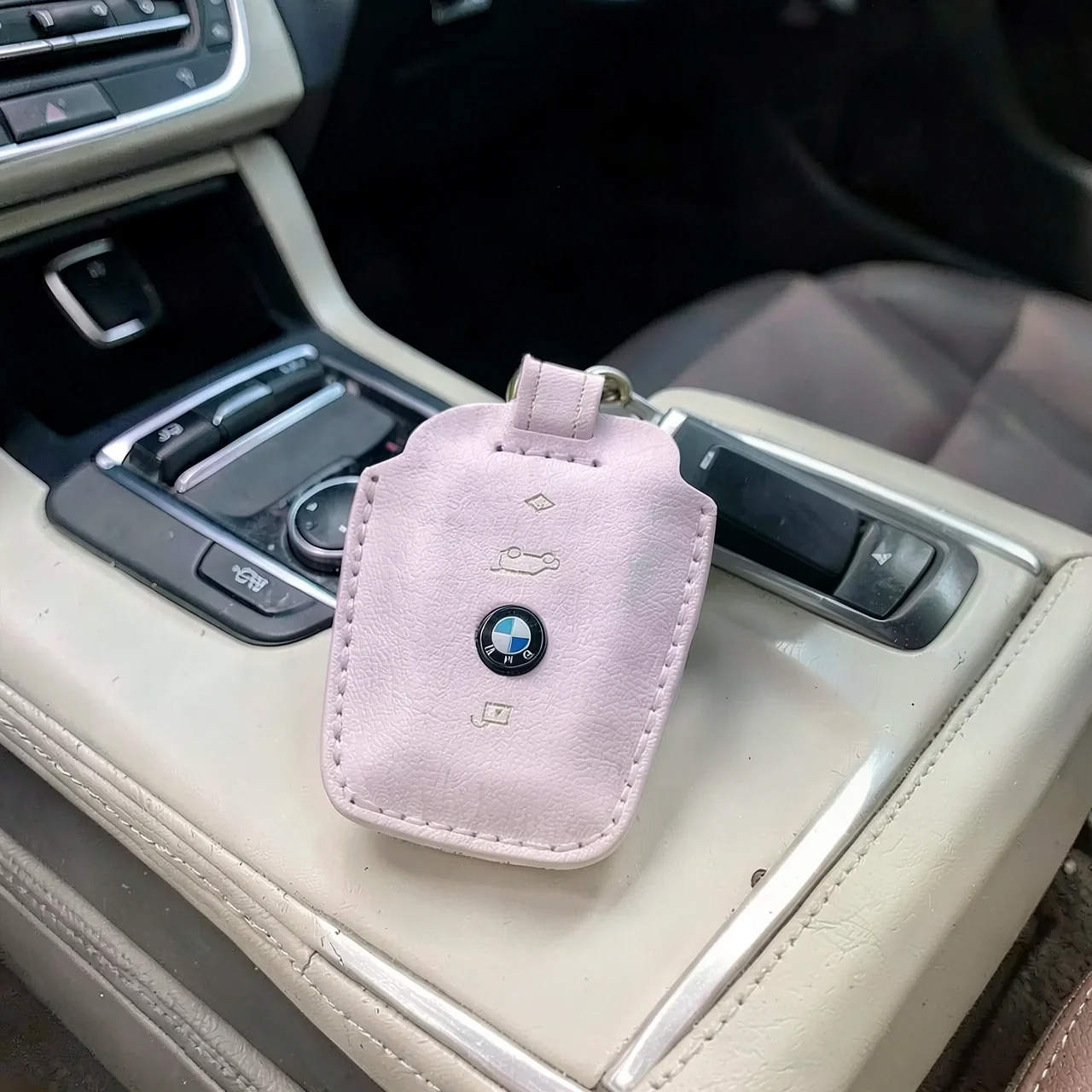 Чехол-ключница BMW B розовый
