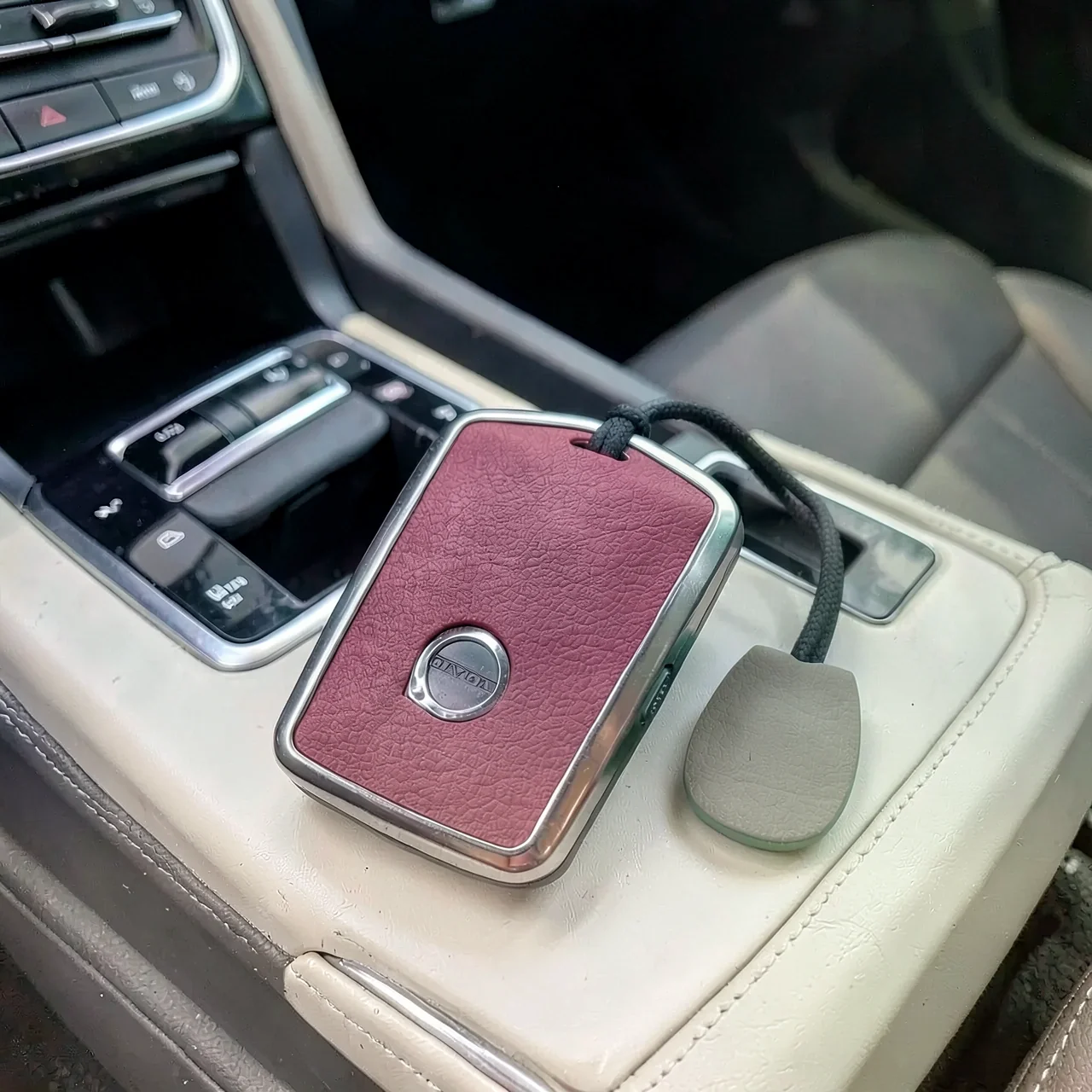 Чехол для ключа Volvo бордовый без логотипа