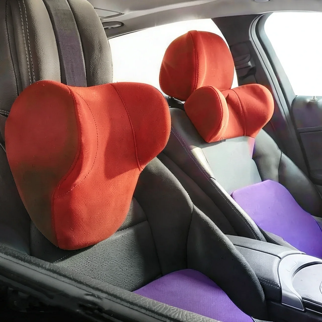 Подушка автомобильная для шеи красная