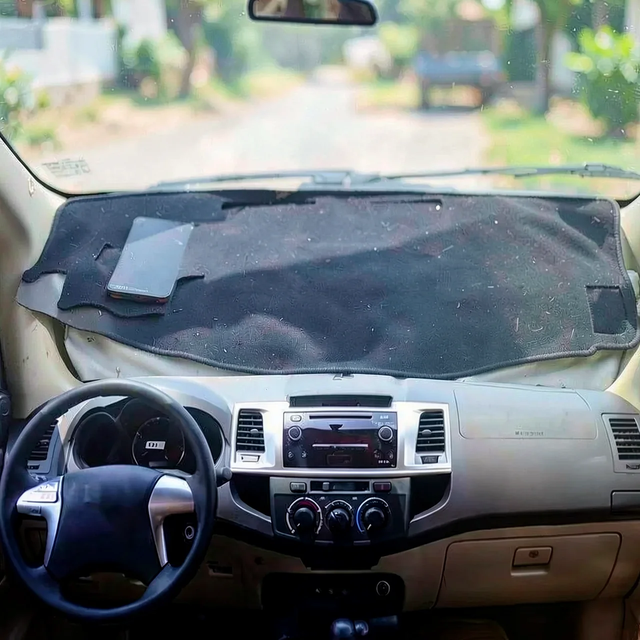 Накладка на панель Toyota Hilux полиэстер