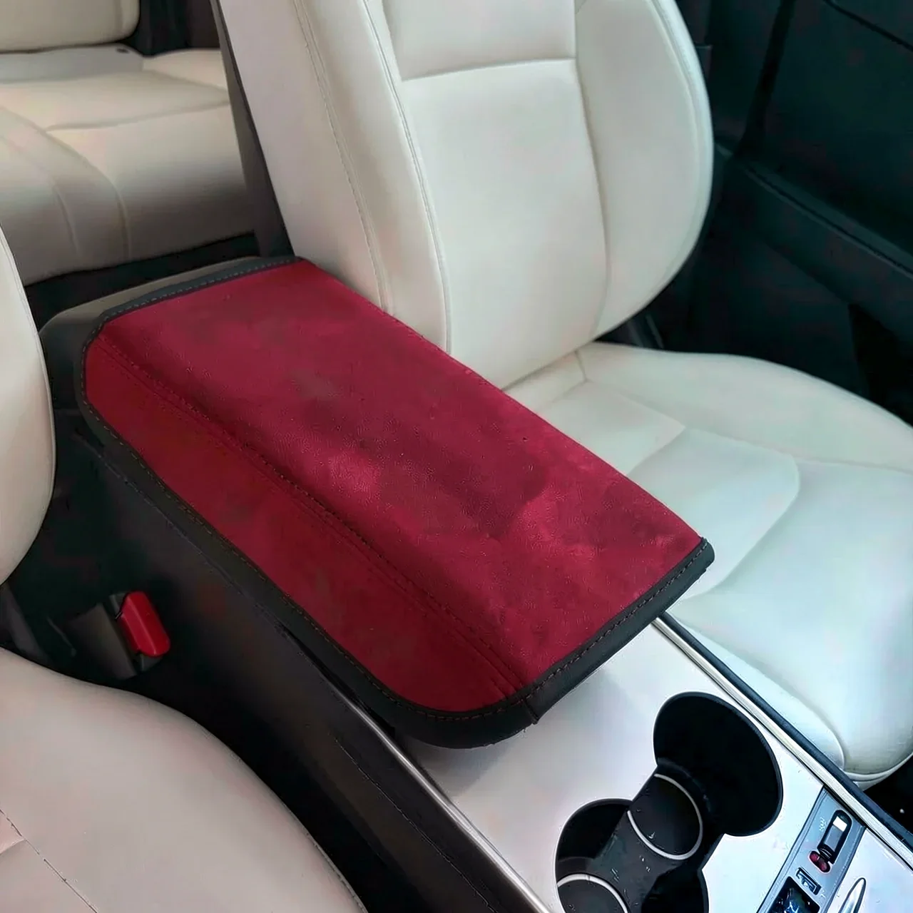 Чехол подлокотник Tesla красный шелкография