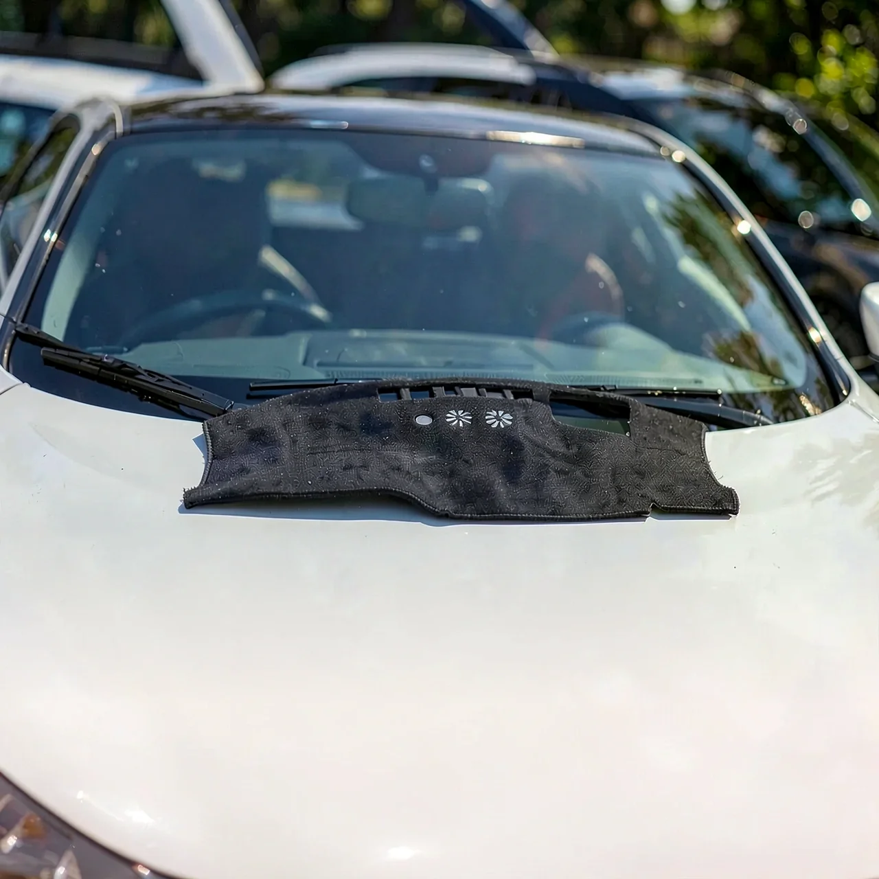 Коврик на торпедо Mazda MX-5 NC коричневая строчка