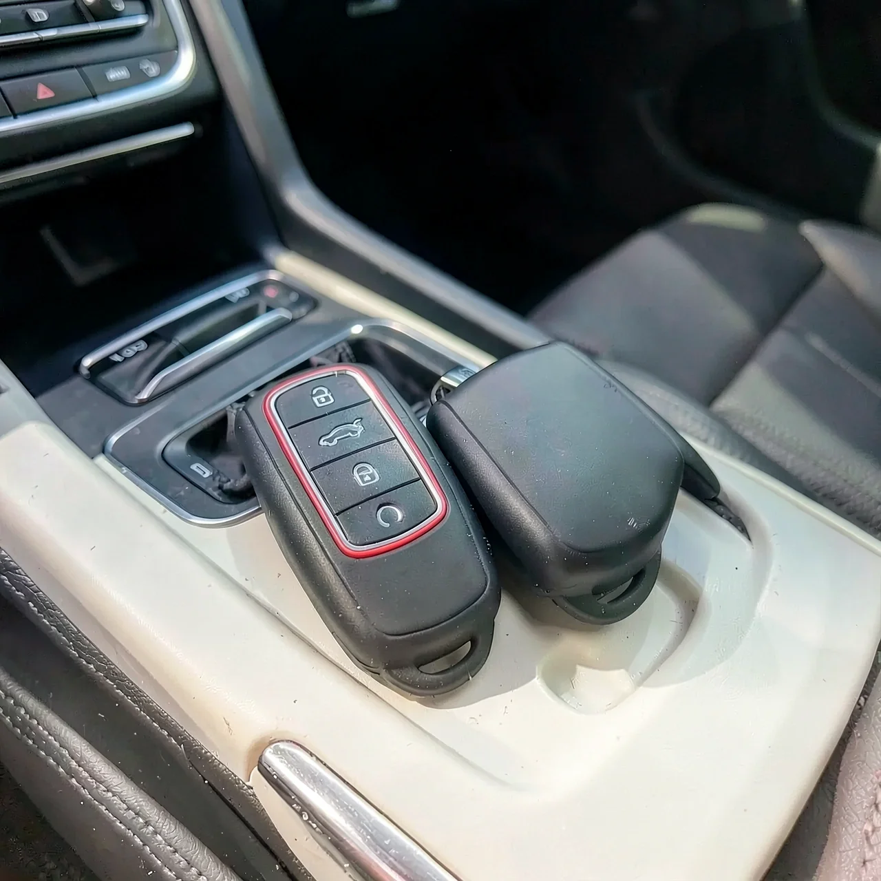 Чехол для ключа Chery черный на заказ