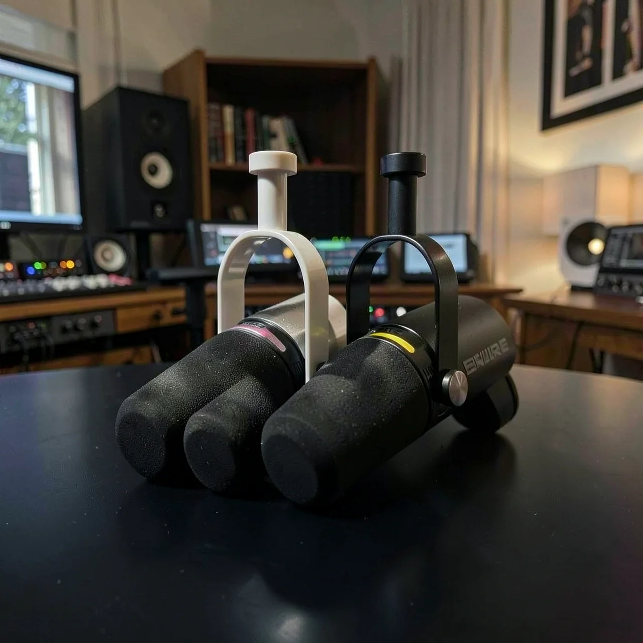 Микрофон Shure MV7+ с наушниками SRH840A