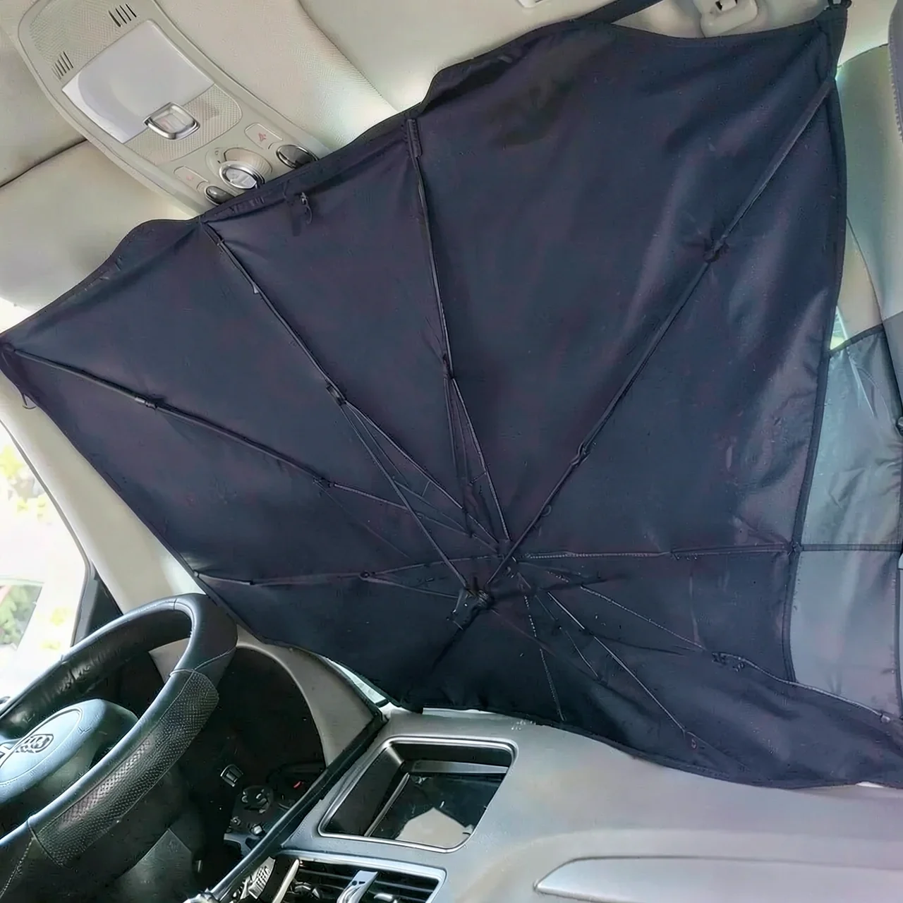 Зонт солнцезащитный малый с аварийным молоточком