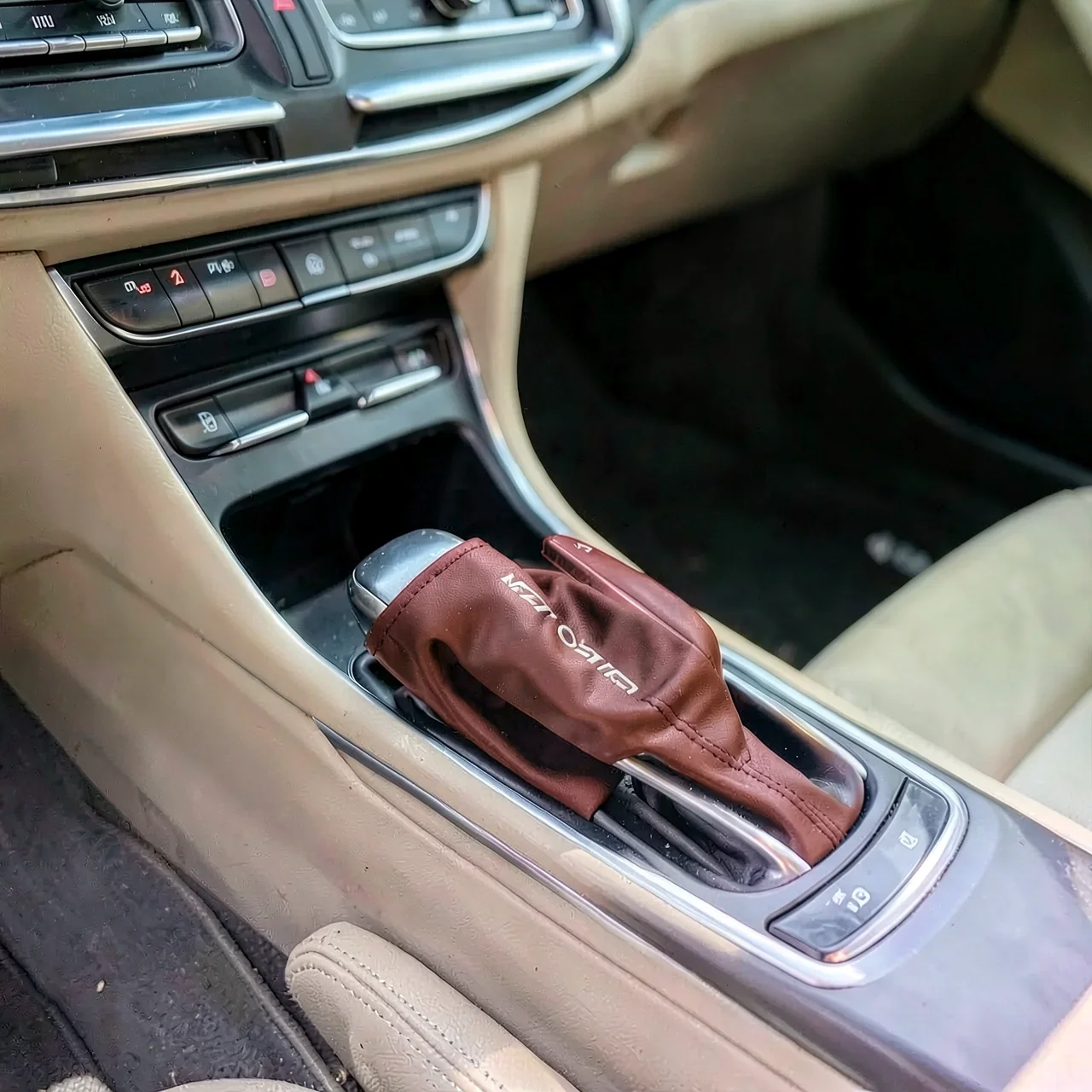 Накладки на ручки Mercedes-Benz красный без логотипа