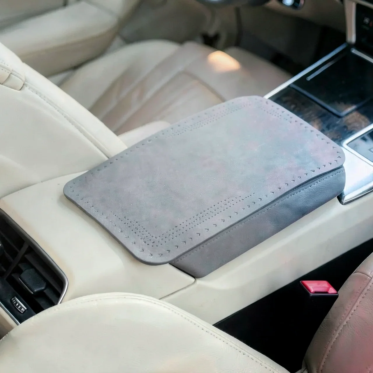 Подушка на подлокотник Mito高级灰 с надписью奥迪