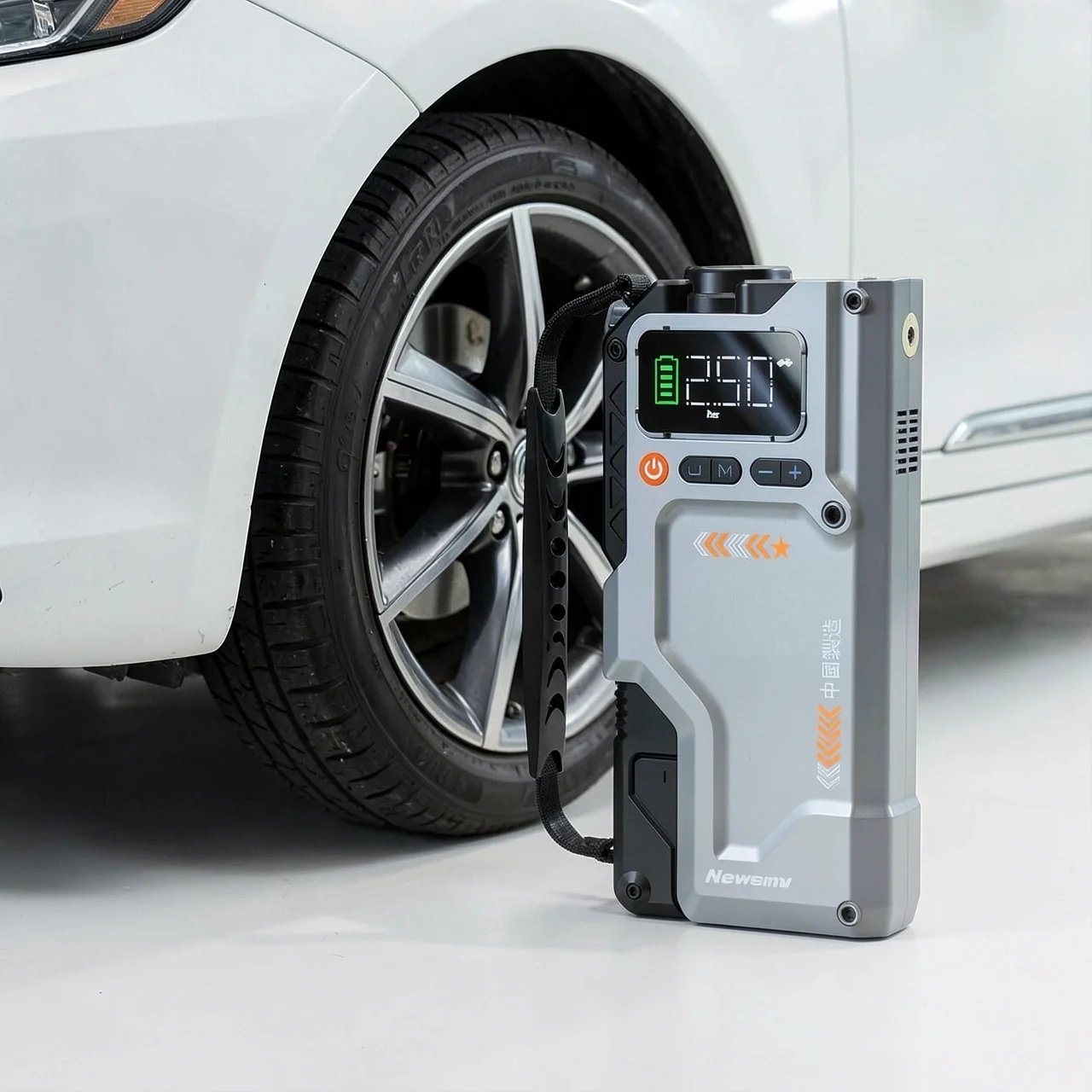 Пусковое устройство Newman V5 14000mAh с кабелем