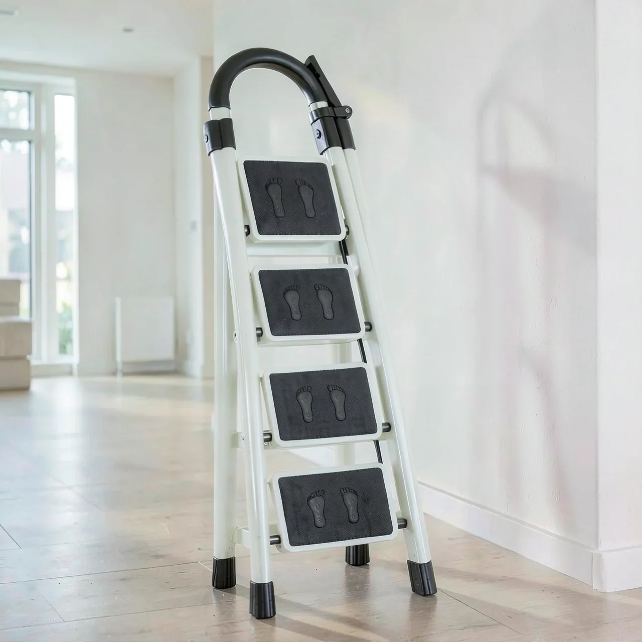 Стремянка белая 5 ступеней