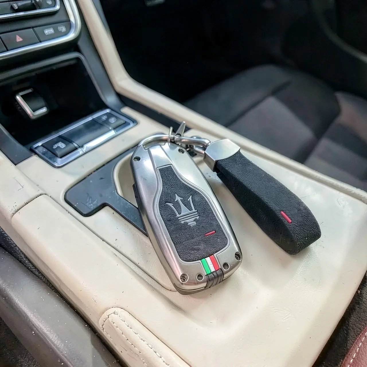 Чехол ключа Maserati цинк 13202441321