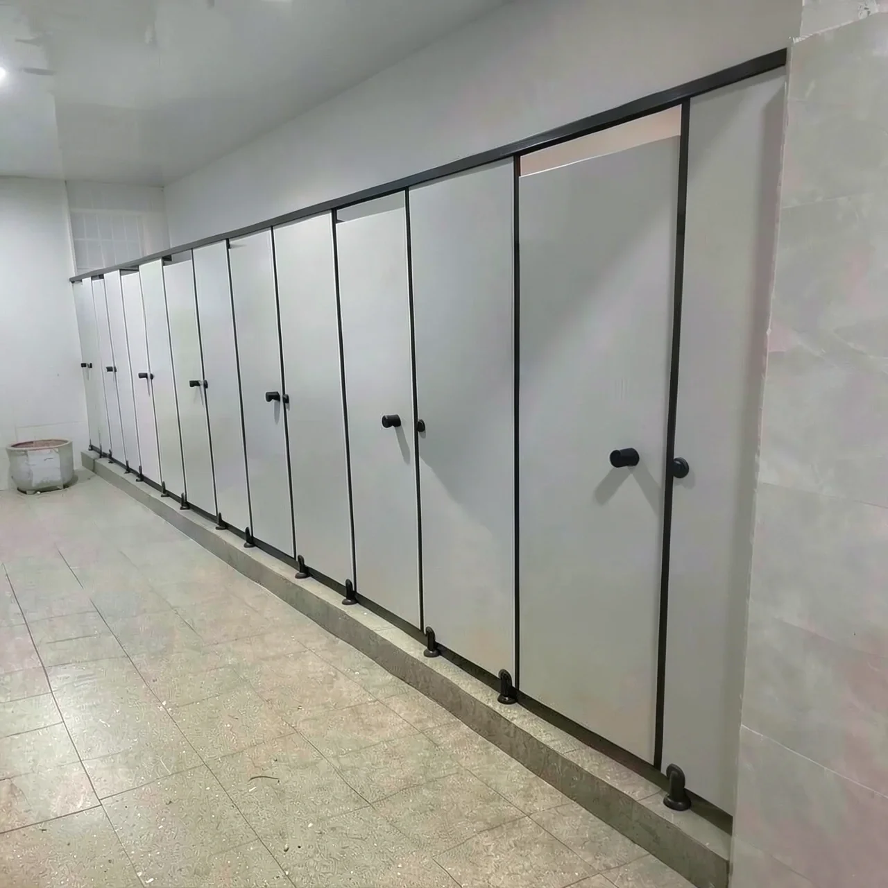 Перегородка композитная сотовая HPL