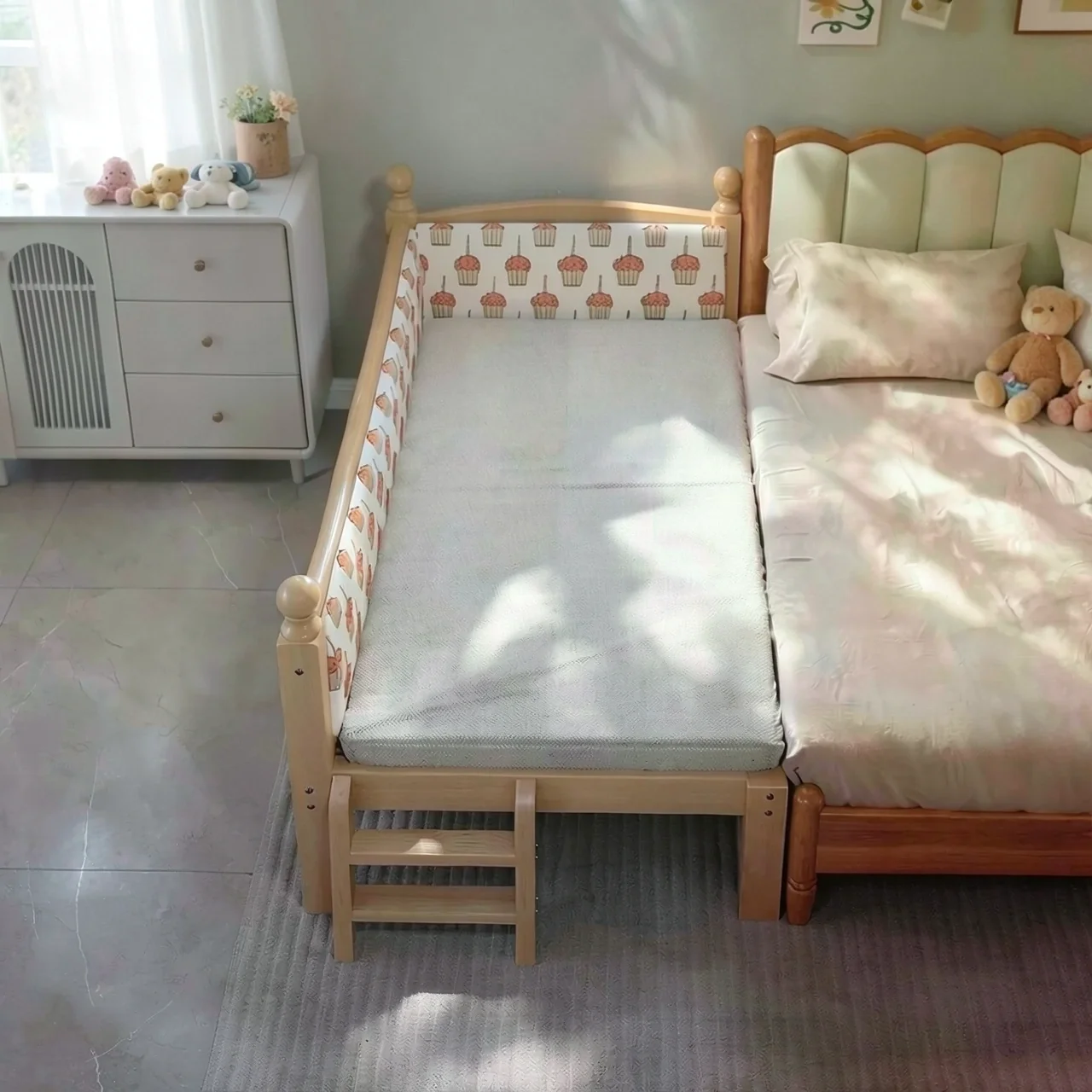 Кроватка полного охвата с матрасом и бортиком 150x50