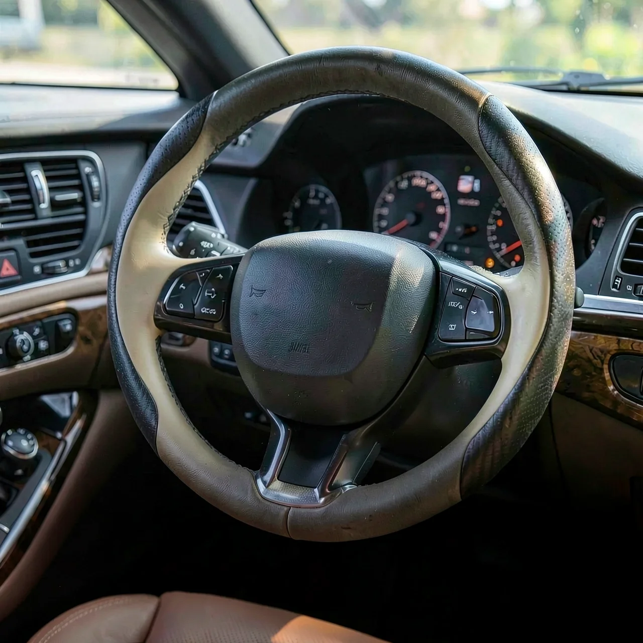 Чехол на руль Haval H6 черный синее тиснение