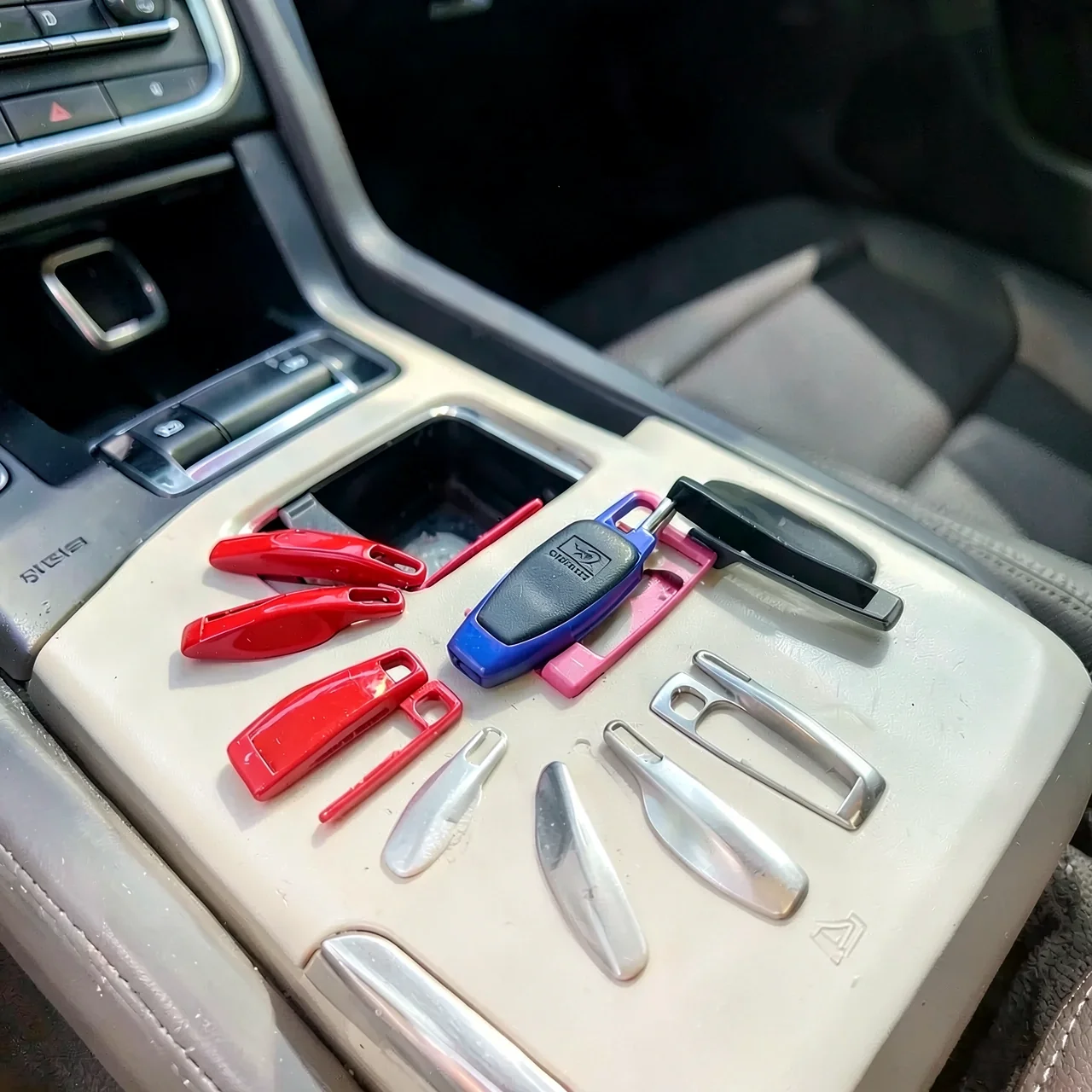 Чехол для ключа Porsche алый