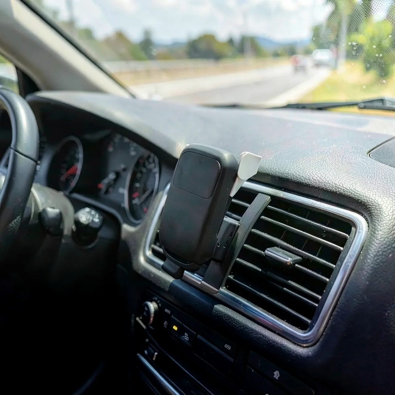 Держатель для телефона с шаровой головкой бычий зажим