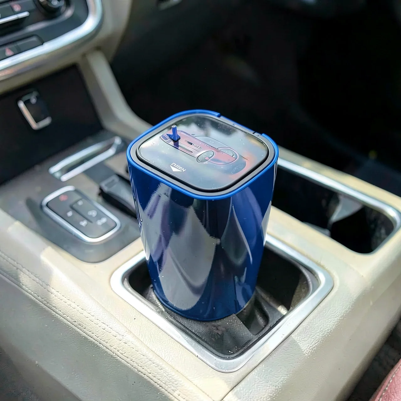 Пепельница автомобильная синяя