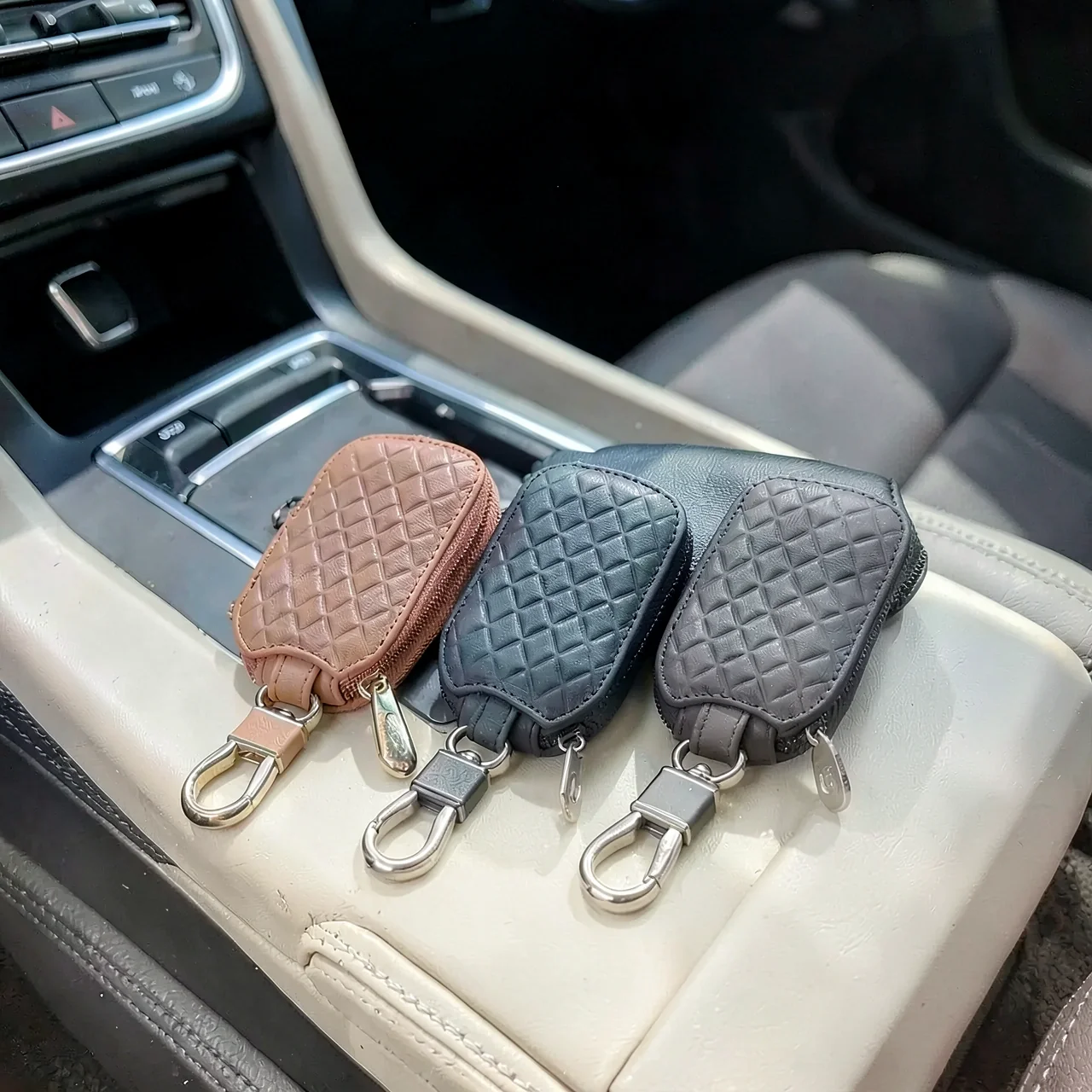 Чехол-ключница кожаная Volkswagen черная