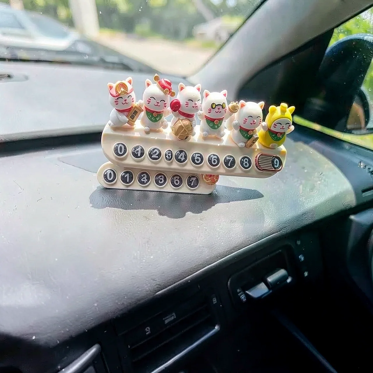 Табличка Lucky Cat черная бог богатства