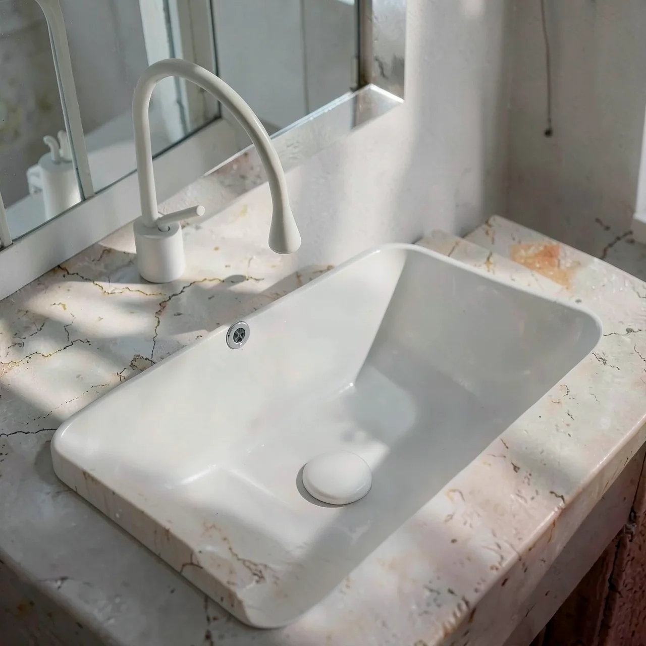 Раковина 51x38 с сифоном