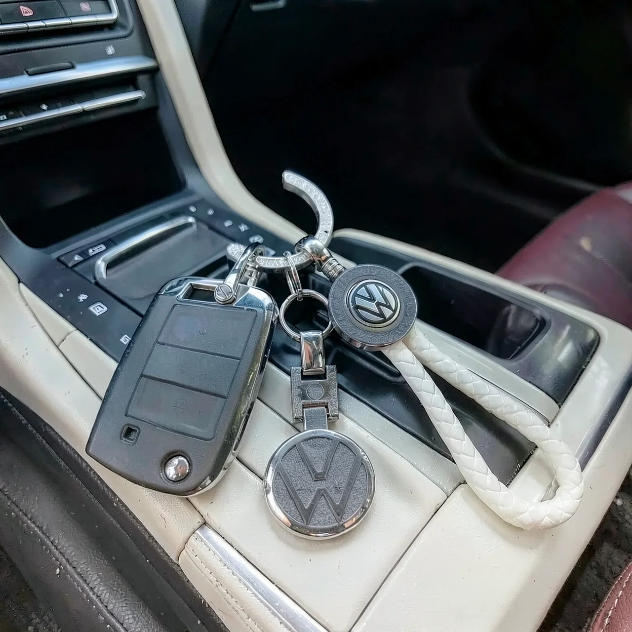 Чехол для ключа Volkswagen Huihuangda TPU черный с бриллиантовым логотипом