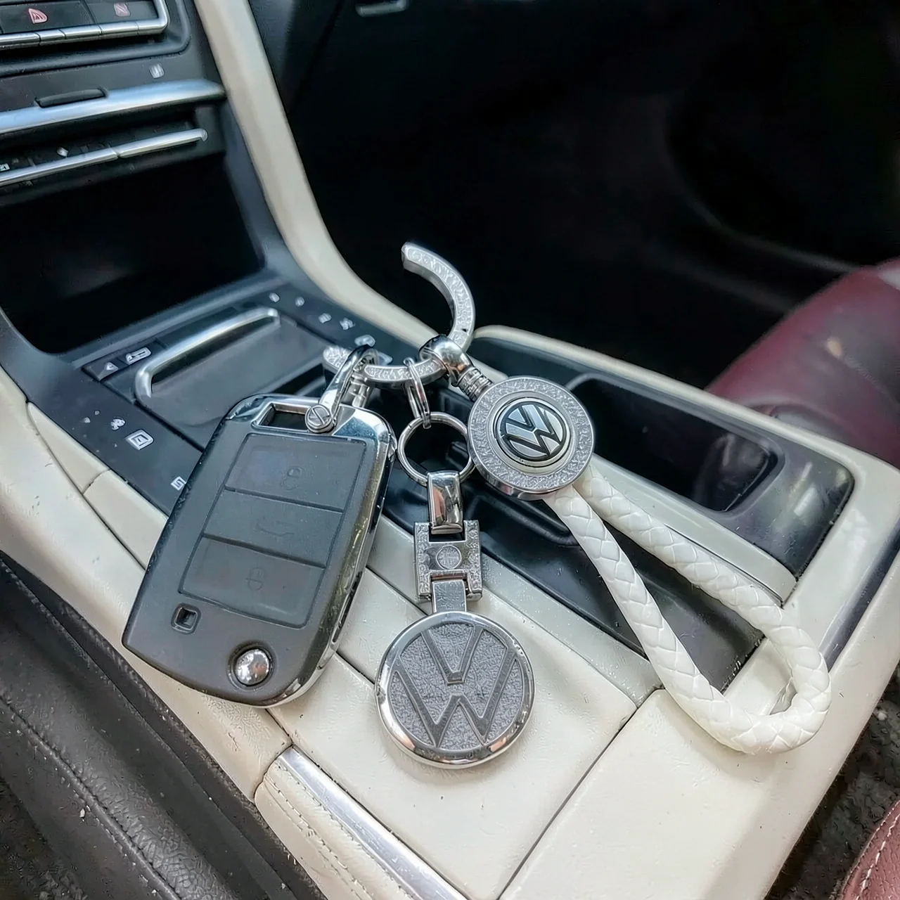 Чехол для ключа Volkswagen Huihuangda TPU черный с бриллиантовым кольцом