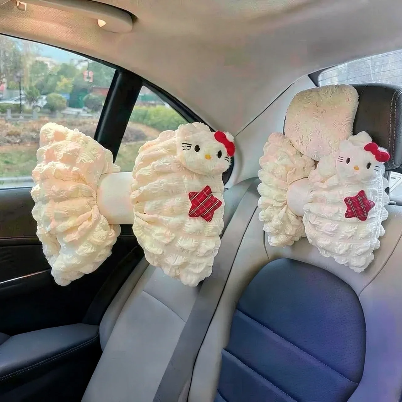 Автомобильная подушка Hello Kitty поясничная