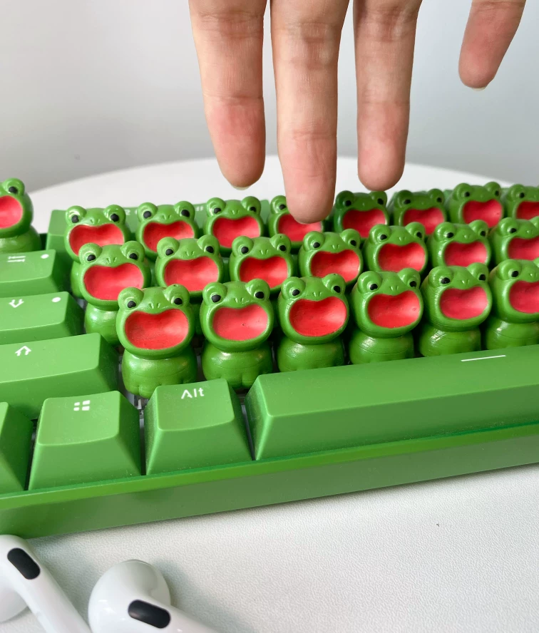 3D-клавиатура в виде лягушки CBR
