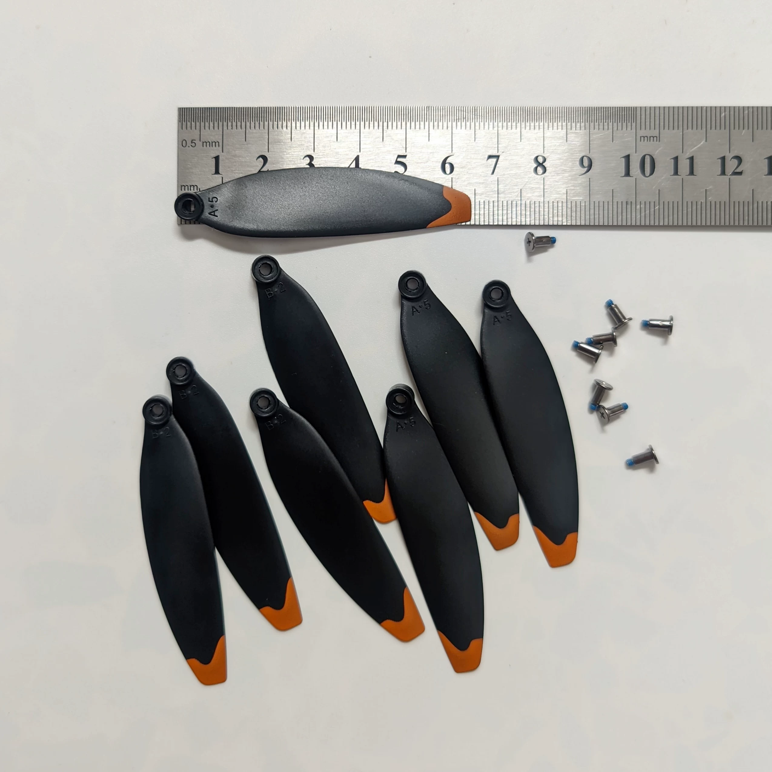 Buy two and get one free. Universal drone fan blade, drone propeller blade, model airplane, fan blade propeller, quadcopter, drone wing
