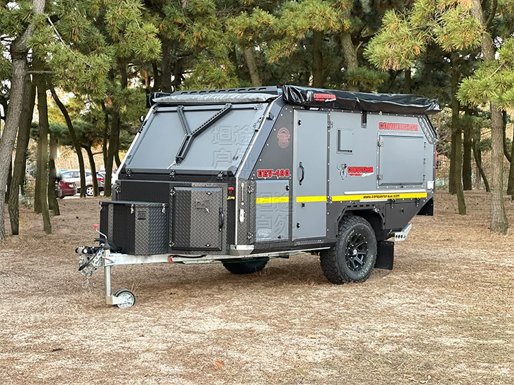 Автодом-прицеп для бездорожья Conqueror UEV490