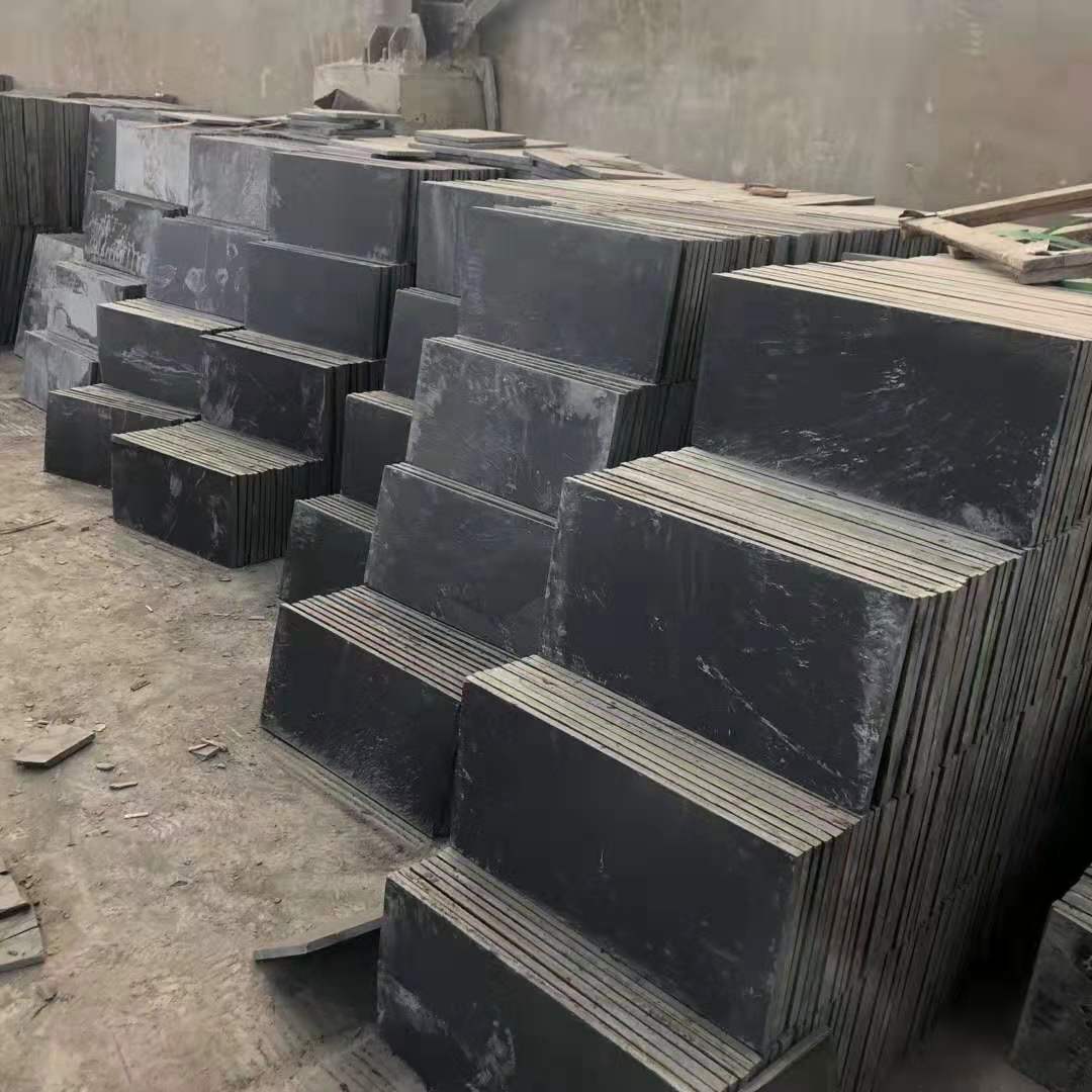 Плитка из черного сланца синего цвета