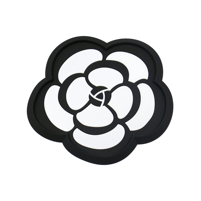 Camellia Car Anti -Slifer Pad Perfume Ornament Ornament Car Decoration Diamond Diamond Stick