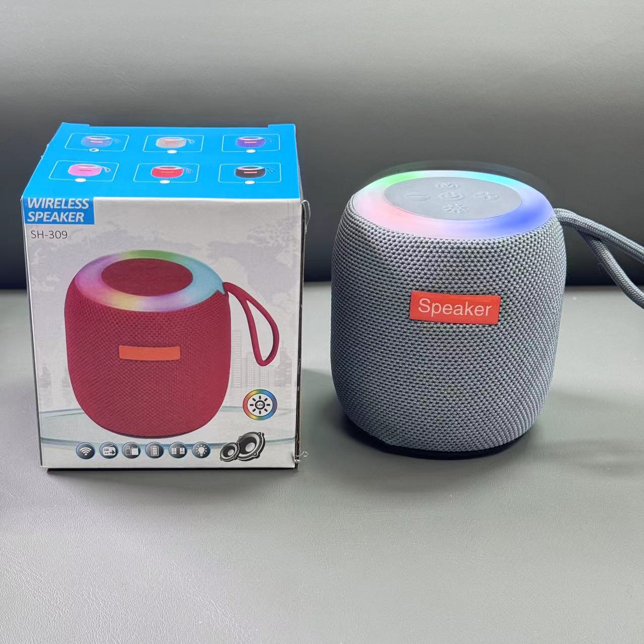 Портативная Bluetooth колонка с защитой IPX4