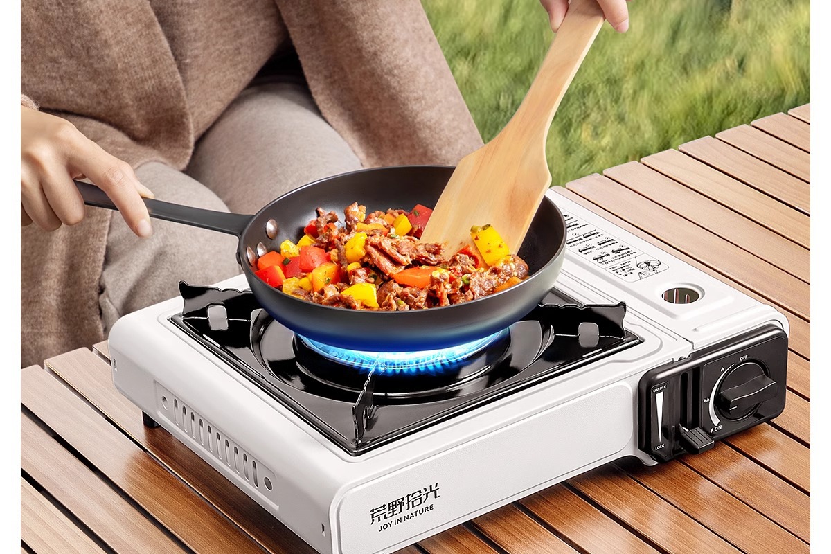 Card stove, outdoor, batch camping stove, cooking utensils, portable hot pot, card magnetic gas stove, gas stove, gas stove